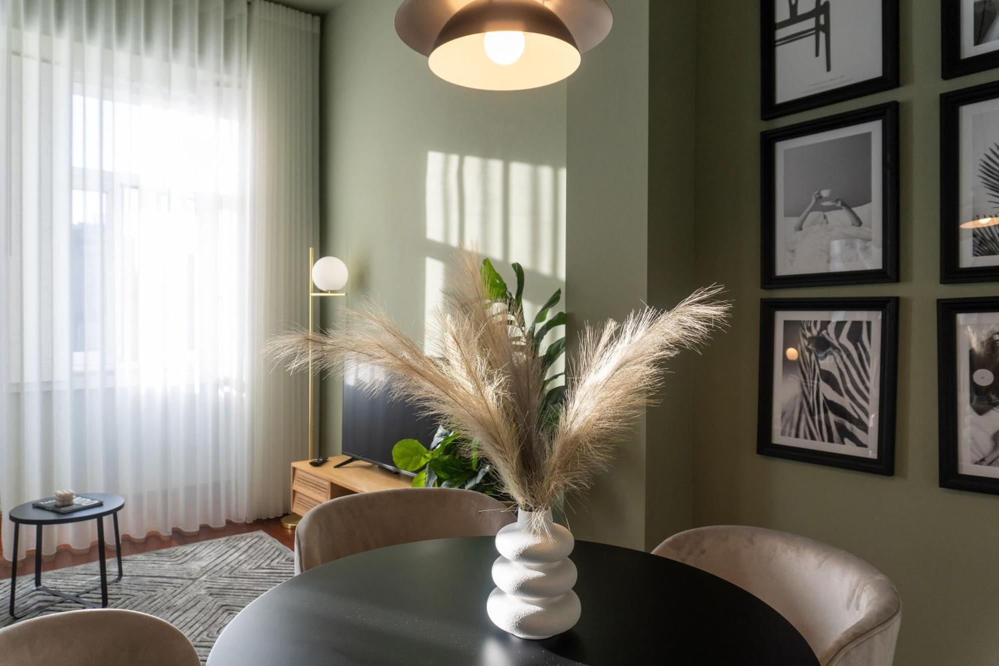 Maison D'Angelina: In The Heart Of Porto Luaran gambar