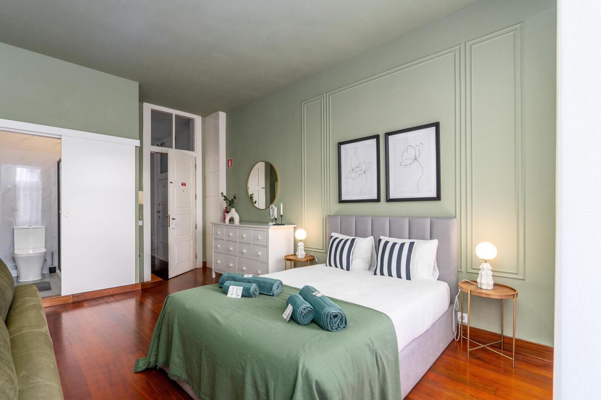 Maison D'Angelina: In The Heart Of Porto Luaran gambar