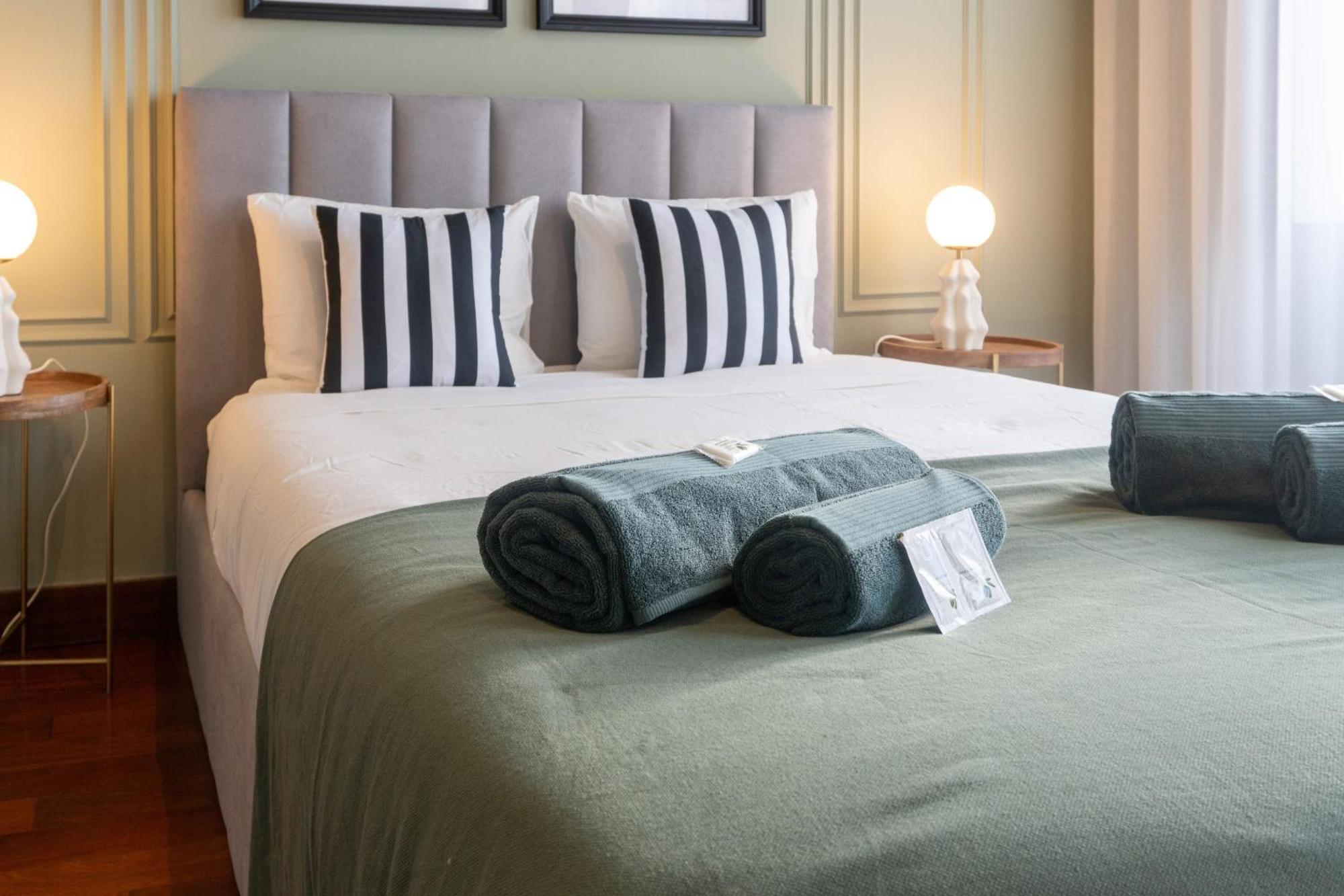 Maison D'Angelina: In The Heart Of Porto Luaran gambar