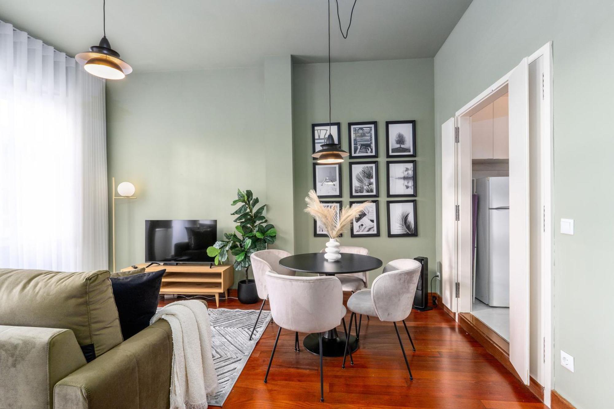 Maison D'Angelina: In The Heart Of Porto Luaran gambar